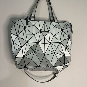 Geometric bold brushed metal color shoulder strap or hand strap, large tote size